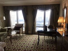 -广州富力丽思卡尔顿酒店