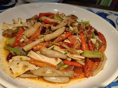 -川流不息·地道川菜·小龙虾(新松江路店)