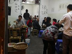 大堂-咏勝锑锅麻辣烫(净居寺路总店)