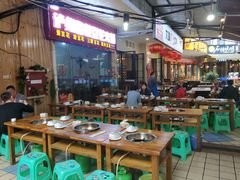 大堂-泸州酸菜豆花火锅川师店