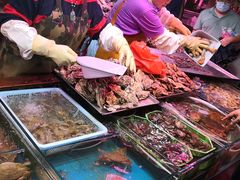 -老东镇啤酒屋海鲜加工·蒸汽海鲜·海鲜烧烤(台东店)