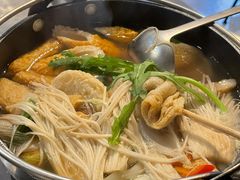 鱼饼汤-富乐满韩国正宗炸鸡韩国料理(虹泉路店)