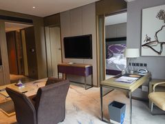 -西安君富酒店(大明宫龙首原地铁站店)