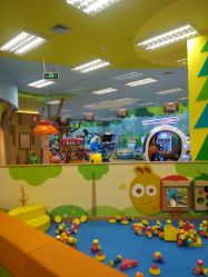 -莫莉幻想儿童乐园(三河燕郊永旺店)