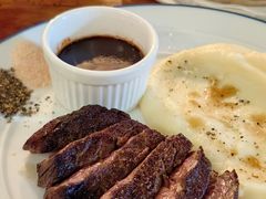 -羽深肉铺 Steak & Wine