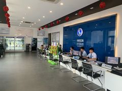 -华胜奔驰宝马奥迪专修连锁(虹梅南路店)