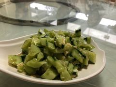 -兔行天下-鸿鹤鲜锅兔(中海国际店)