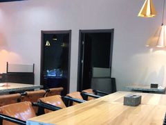 -自贡盐帮菜·玩辣餐厅(樱花园西街店)