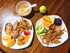 炸海鲜菇-百荷园蔬食自助餐厅(德辉广场店)