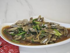 -覃记海鲜美食餐厅