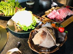 -湊湊火锅·茶憩(新中关购物中心店)