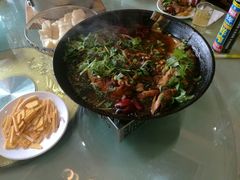 -嘎吧锅私家菜馆(新村十区店)