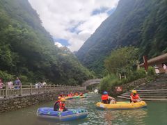 -重庆神龙峡漂流