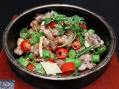 石锅杭椒牛蛙-太仓珀丽酒店-粤季餐厅