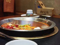 -沸炉重庆老火锅(军事博物馆店)