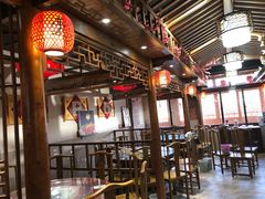大堂-东来菜馆•手抓海鲜家常菜•海鲜锅贴(鸽子窝店)