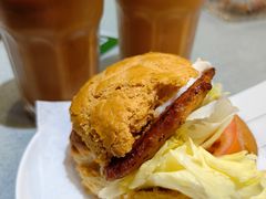 豬扒菠蘿油-华嫂冰室(尖沙咀店)