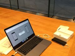 -Apple零售店(华贸购物中心店)