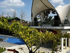 -茅草房·河畔园林火锅