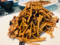 莲菜肉丝-真爱中国餐馆·年华店(朱雀大街店)