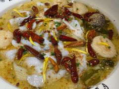 -江渔儿酸菜鱼·拔草餐厅(虎门君乐汇店)