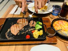-必胜客(中大银泰店)