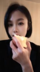 -韩国李知恩形象设计