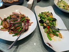-凤凰园烤鸭店·唐山菜·传承花椒肉(老唐丰路店)
