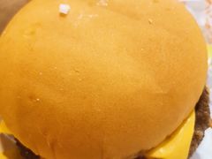 -麦当劳(乳山路店)