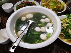 青菜鱼丸汤-张一品食府