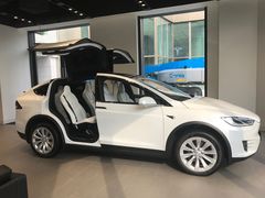 -TESLA 特斯拉(上海太古汇体验店)