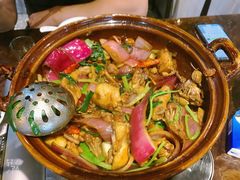 -胡须佬鸡煲四季火锅(海雅缤纷城店)