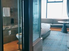 -上海龙之梦万丽酒店