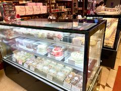 -红宝石·鲜奶小方·海派西点房(南丹店)