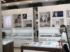 -明月眼镜(三坝店)