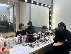 -乐派诗婚纱摄影