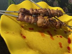 -烤肉小伙烤肉店