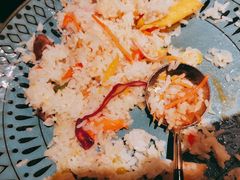 -耶里夏丽·丝路国际新疆菜·清真食品(徐汇南丹东路臻选店)