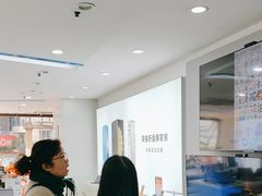 -荣耀授权专卖店(黄浦浙江中路店)