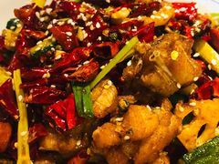 干锅牛蛙-胡桃里音乐酒馆(海雅缤纷城店)
