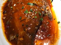 -小凤庭·地道湖北菜武昌鱼·藕汤(38年黄鹤楼店)