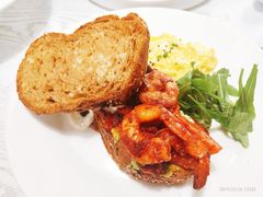 轻食牛油果配鲜虾炒蛋-娜娜家·Nana's restaurant(国金汇店)