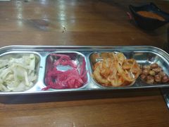 小菜-猪小牛烤肉(青塔店)