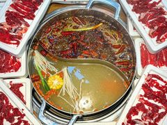 -来龍儿鲜切牛肉自助老火锅