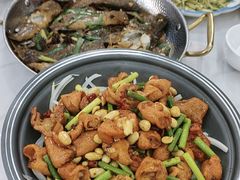 -一口猪海鲜浑锅·东北家常菜