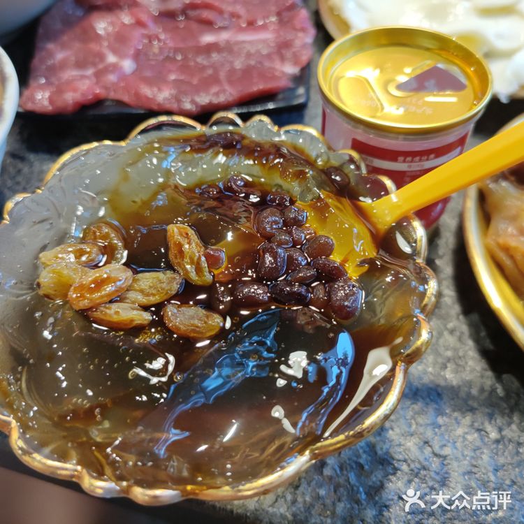 一盘鸭肠只要九块钱，超出3盘恢复原价，安逸惨了