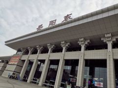 -岳阳东站