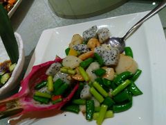 -大宁国际商业广场-地下停车库