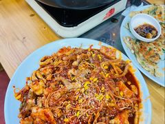 -亲昵春川鸡排(韩国美食街店)