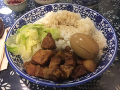 秘制红烧肉饭-蜗牛小馆醉乡民谣云南菜(惠新西里店)